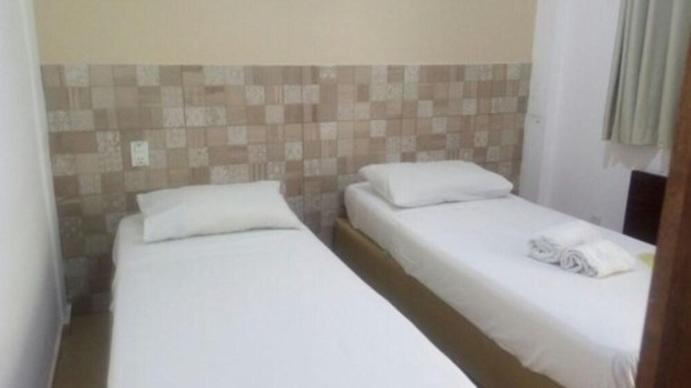 Hotel Italia - Na Beira Mar Rn 3*